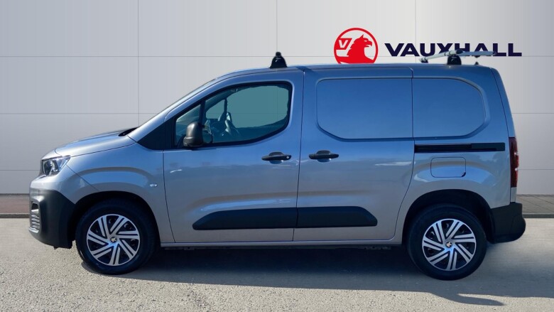 Peugeot Partner Standard Diesel 1000 1.5 BlueHDi 100 Professional Premium + Van
